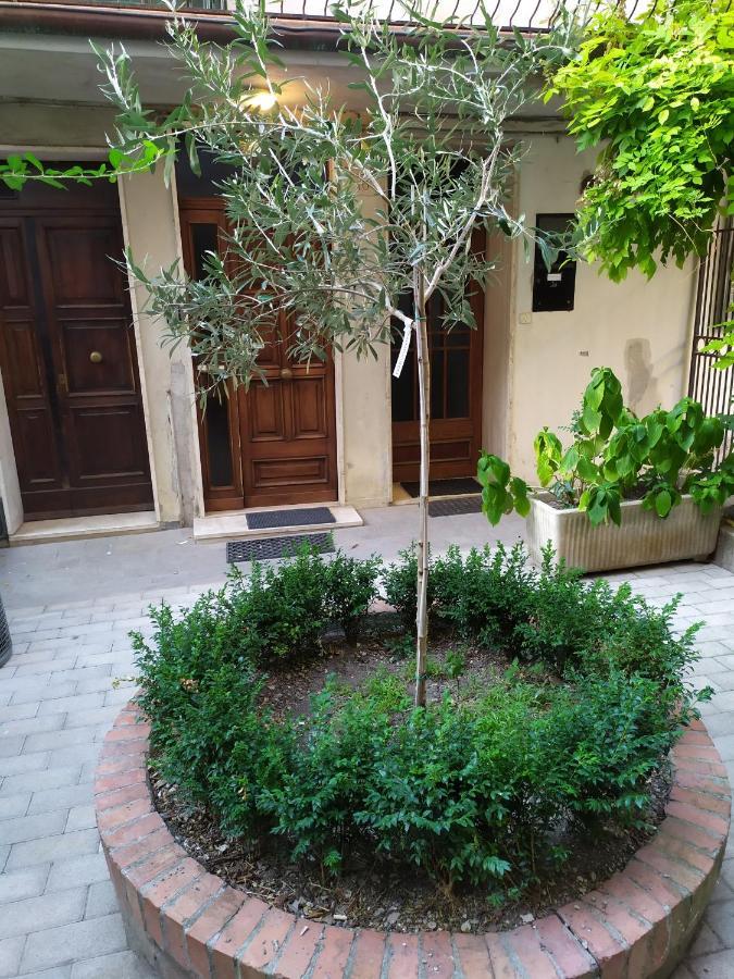 Hotel Casa Di Debora à Pérouse Extérieur photo